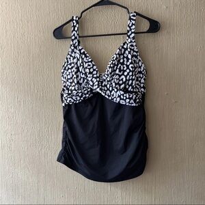 Lands' End Swim Tankini Top Women’s size 10 Ruched Side 505930 underwire black